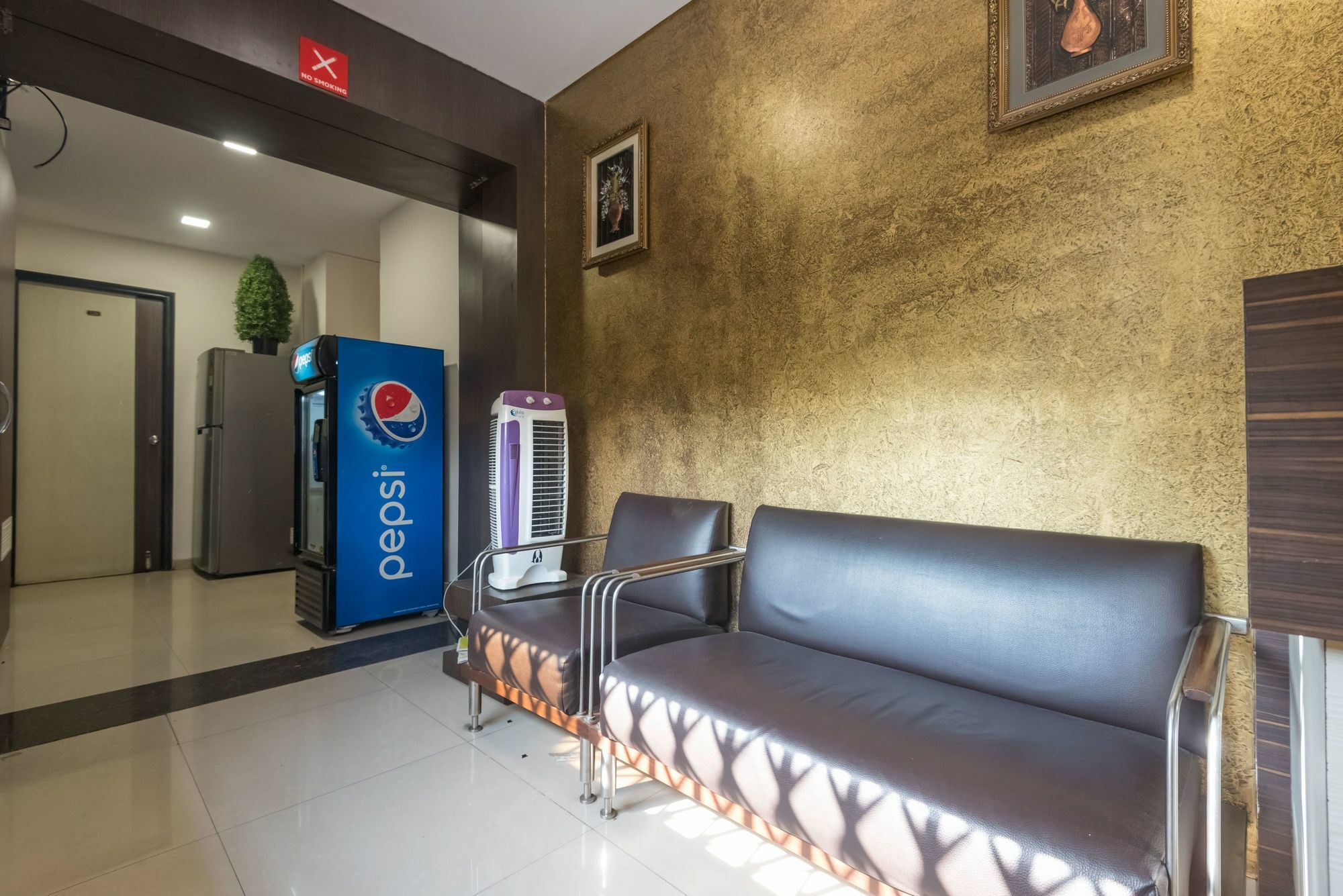 Hotel Minerva Residency Bombay Esterno foto